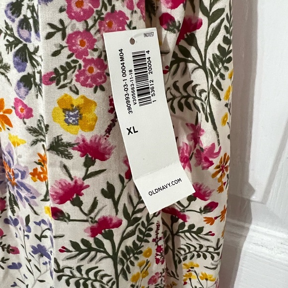 Old Navy XL Women’s Blouse Floral print - Picture 4 of 4